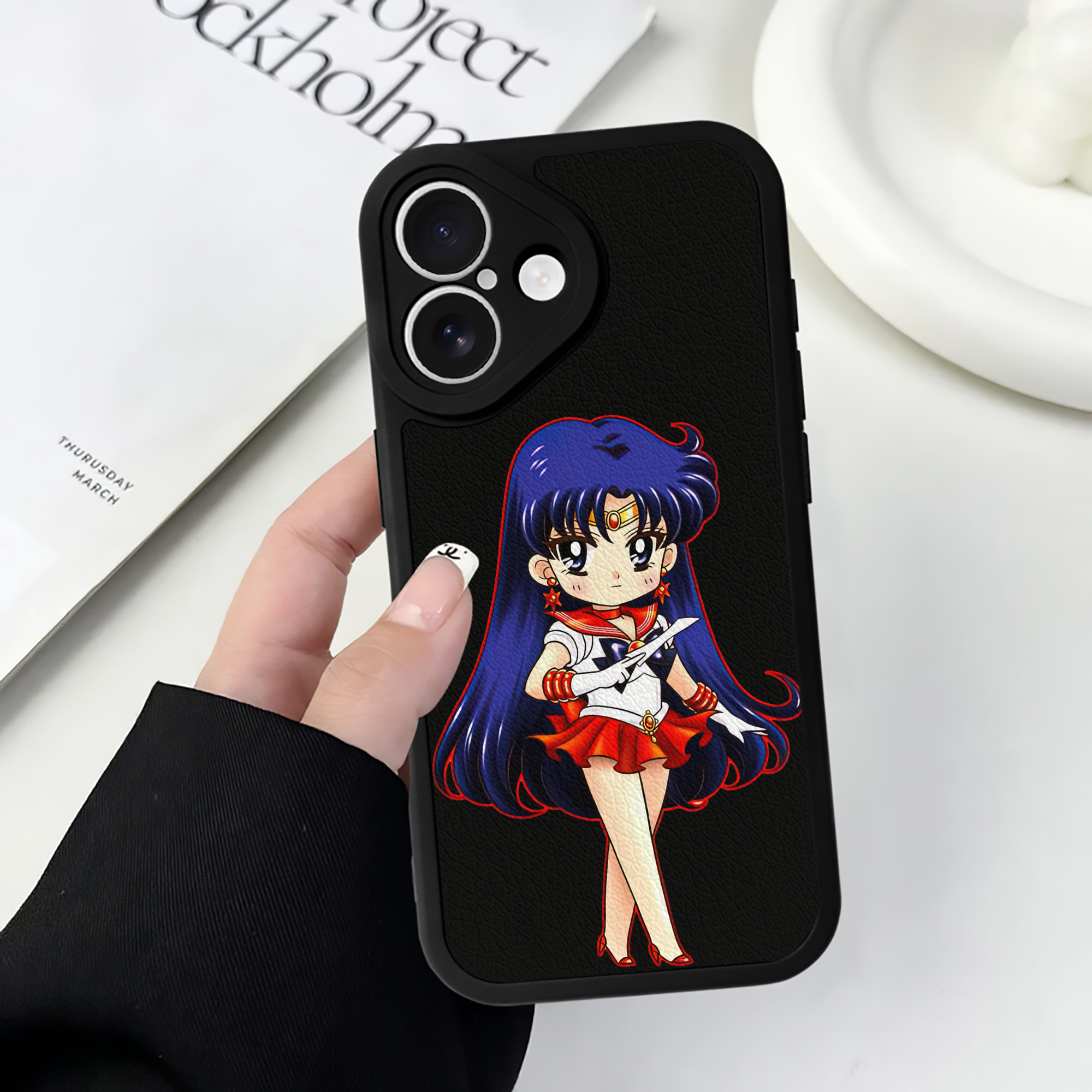 （画像用） 美少女戦士セーラームーン 火野レイ ひの レイ Sailor Moon Hino Rei （セーラーマーズ,Sailor Mars） 【iPhone 16シリーズ対応】シリコンスマホケース（レザー調） 材質：シリコン